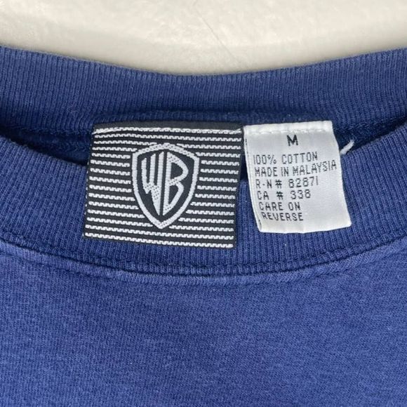 Vintage Warner Brothers Embroidered Blue And Gold T Shirt Hollywood California M - Picture 3 of 4